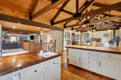 Property 26-7143 - Photo 5