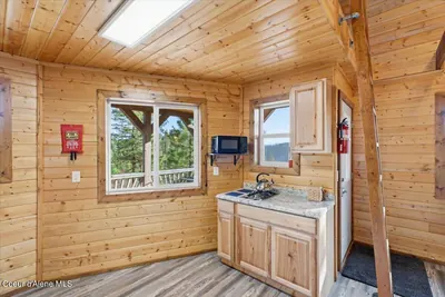 Property 25-10473 - Photo 19