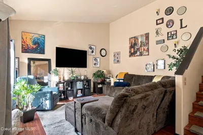 Property 26-10041 - Photo 3
