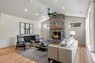 Property 26-9930 - Photo 2