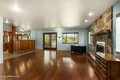 Property 26-10400 - Photo 13