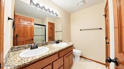 Property 26-10214 - Photo 8