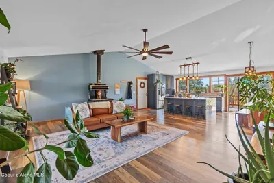 Property 26-10325 - Photo 1