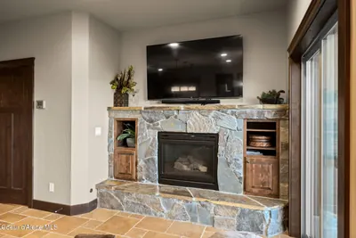 Property 26-10438 - Photo 9