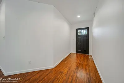 Property 26-9570 - Photo 5