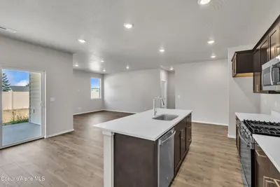 Property 26-8453 - Photo 24