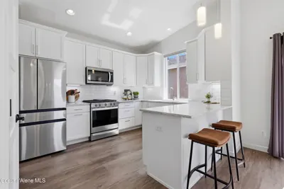 Property 26-8633 - Photo 4