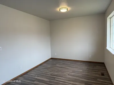 Property 26-10028 - Photo 2
