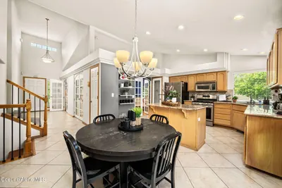 Property 26-7817 - Photo 11
