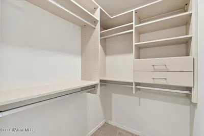 Property 26-10181 - Photo 23