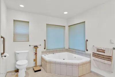 Property 26-1569 - Photo 32