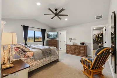 Property 26-10379 - Photo 18