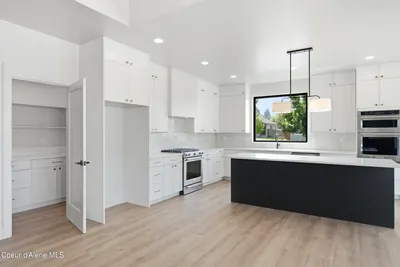 Property 26-8935 - Photo 10