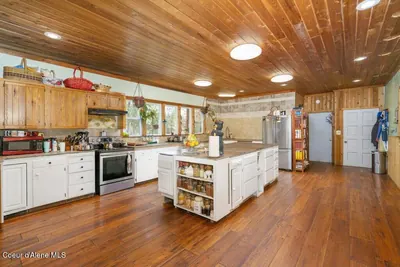 Property 26-4566 - Photo 25