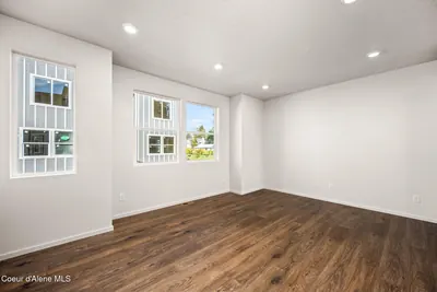 Property 26-10116 - Photo 17