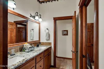 Property 26-403 - Photo 45