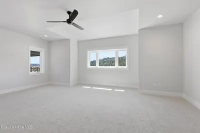 Property 25-10000 - Photo 13