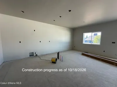 Property 26-10368 - Photo 2