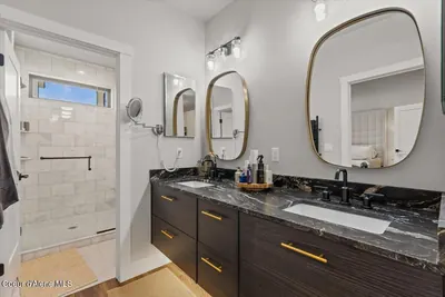 Property 26-10518 - Photo 24