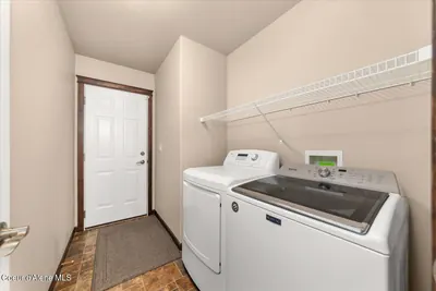 Property 26-9090 - Photo 32