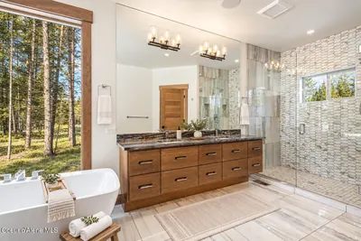 Property 26-10620 - Photo 14