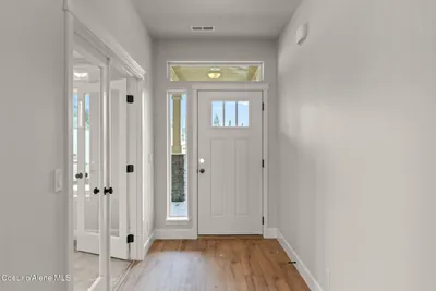 Property 26-1113 - Photo 2
