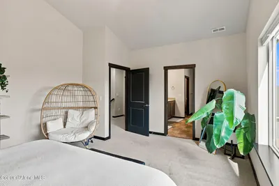 Property 26-7679 - Photo 34