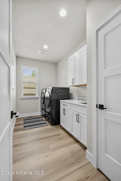 Property 26-8351 - Photo 27