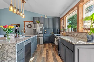Property 26-10325 - Photo 10