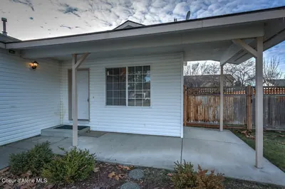 Property 26-9328 - Photo 2