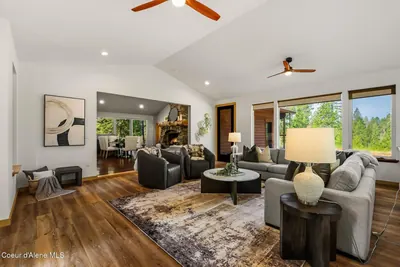 Property 26-8218 - Photo 2