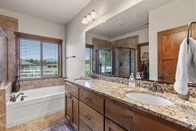 Property 26-9779 - Photo 17