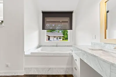 Property 26-8310 - Photo 28