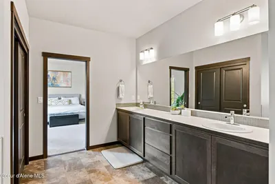 Property 26-7679 - Photo 37