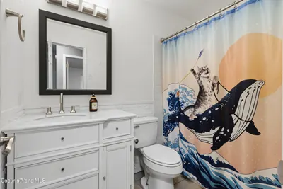 Property 26-10156 - Photo 17