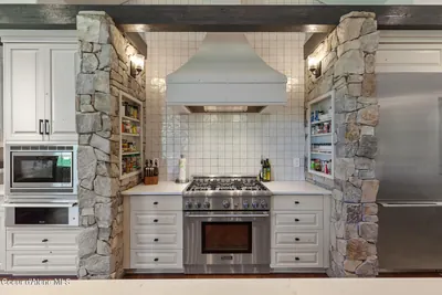 Property 26-8239 - Photo 24