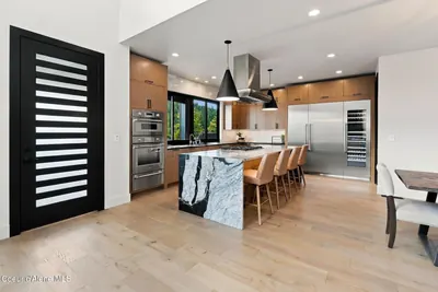 Property 26-7745 - Photo 25