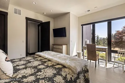 Property 26-8782 - Photo 47