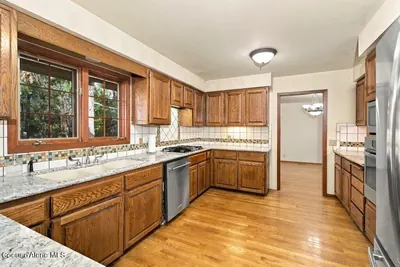 Property 26-10296 - Photo 15