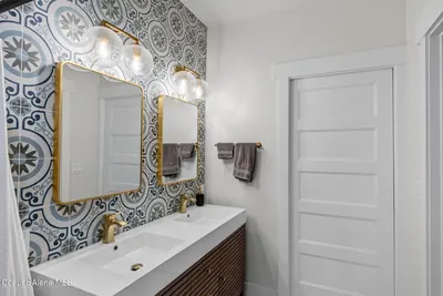 Property 26-10381 - Photo 52