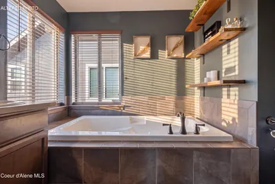 Property 26-10006 - Photo 28