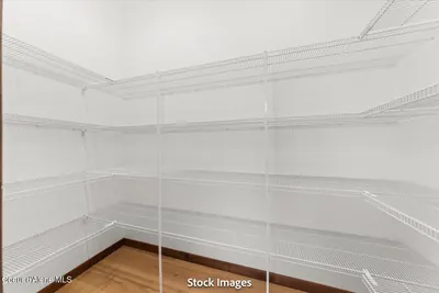 Property 26-9125 - Photo 38