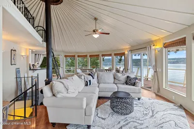 Property 26-10628 - Photo 5