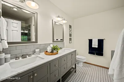Property 26-7817 - Photo 28