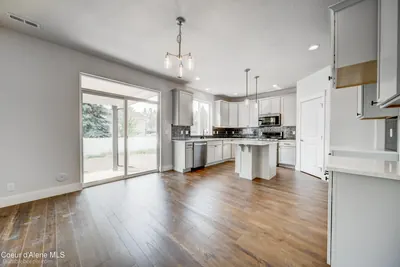 Property 25-10308 - Photo 12