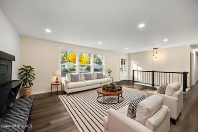Property 26-10475 - Photo 6