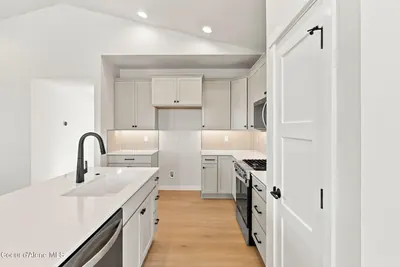 Property 26-10338 - Photo 16
