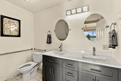 Property 26-10103 - Photo 22