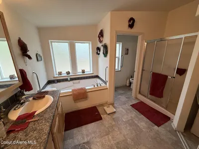 Property 25-10986 - Photo 30