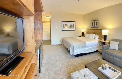 Property 26-8194 - Photo 2